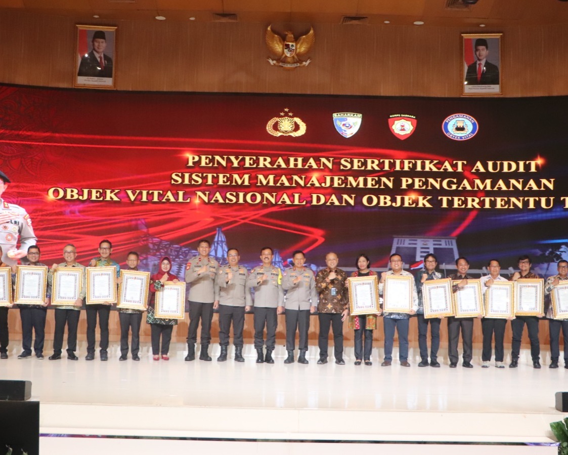 15 Objek Vital Nasional, Menerima Sertifikat Audit Sistem Manajemen Pengamanan Obvitnas dan Obter Tahun 2024