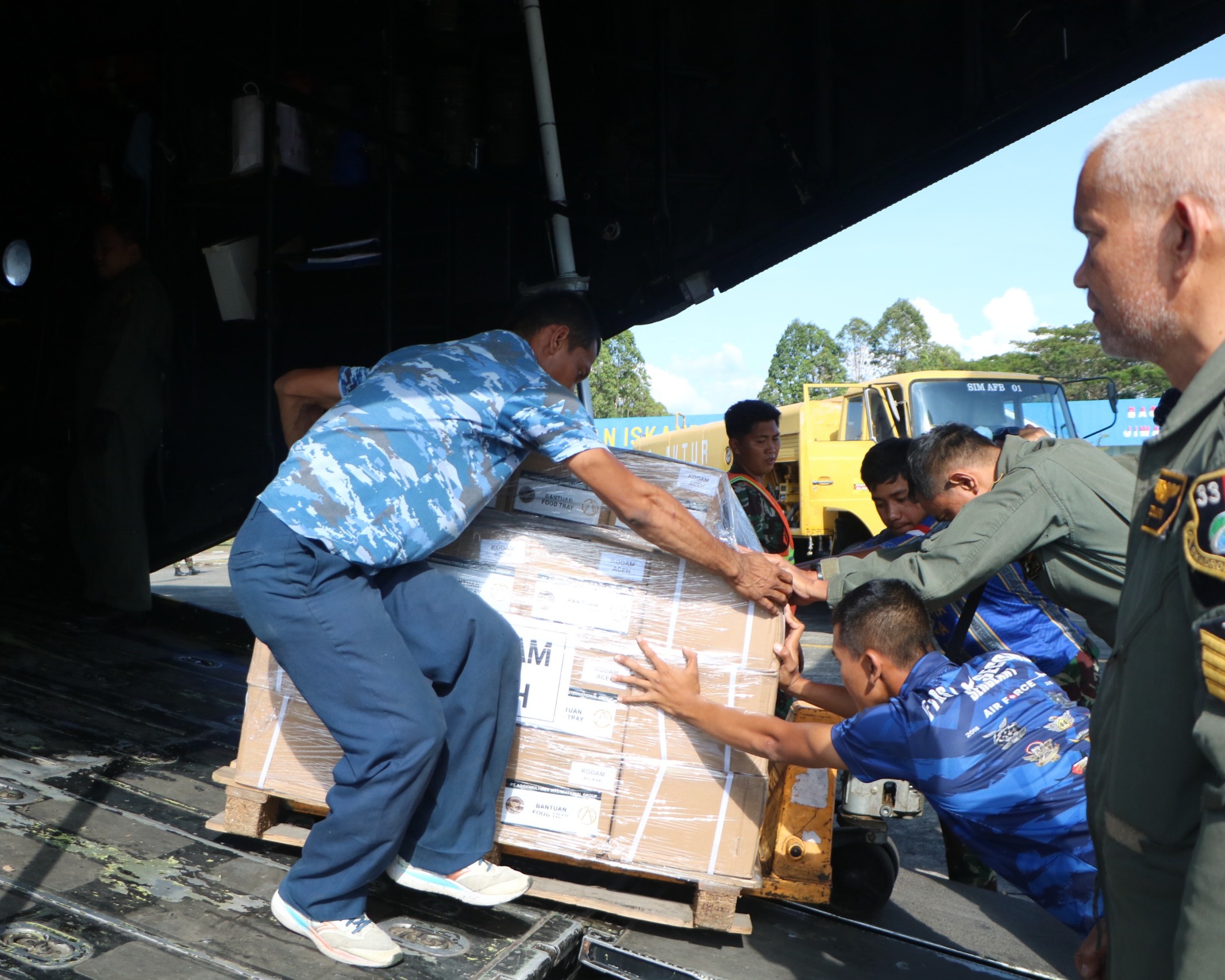 Pangkodau I Ajak Personelnya Terus Bantu Korban Bencana Alam