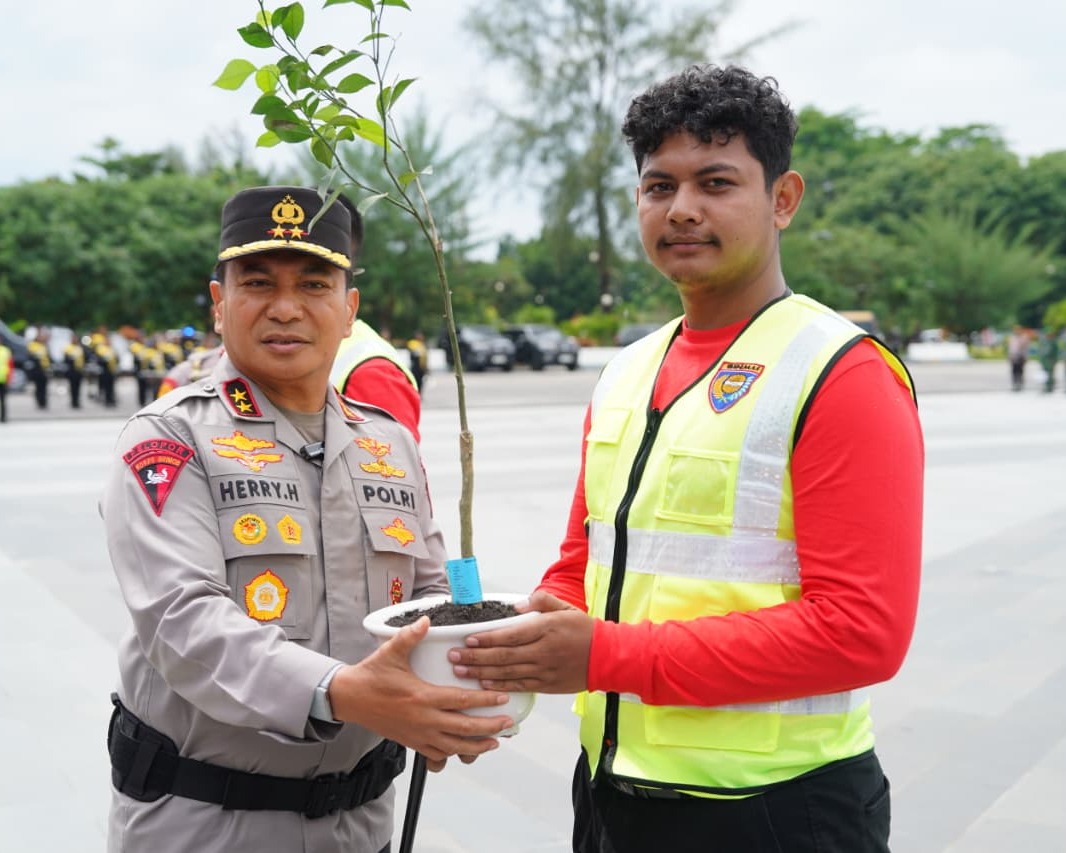 Kapolda Riau Pimpin Apel Satkamling Di Kota Dumai