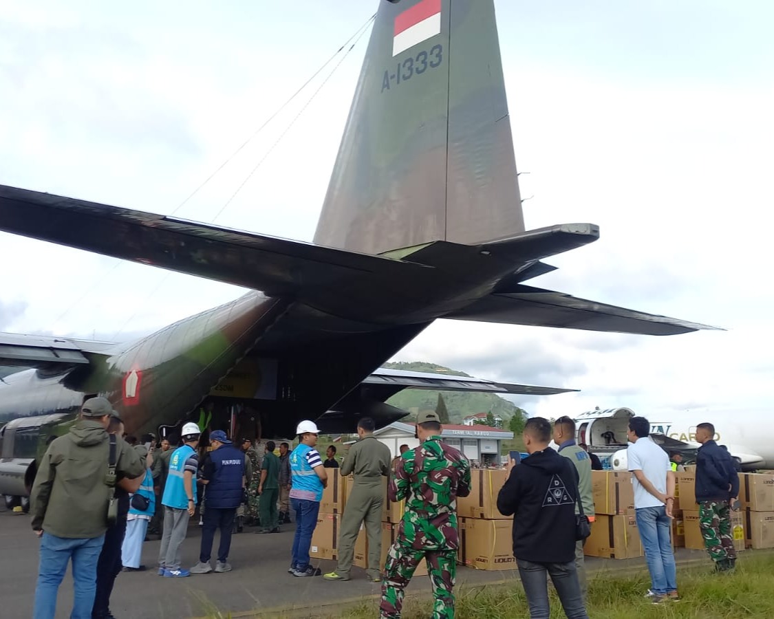 Cassa, Helikopter Dan Hercules TNI Angkatan Udara Angkut Bantuan Logistik, Genset, Relawan Bencana dan Komoditi Petani Aceh