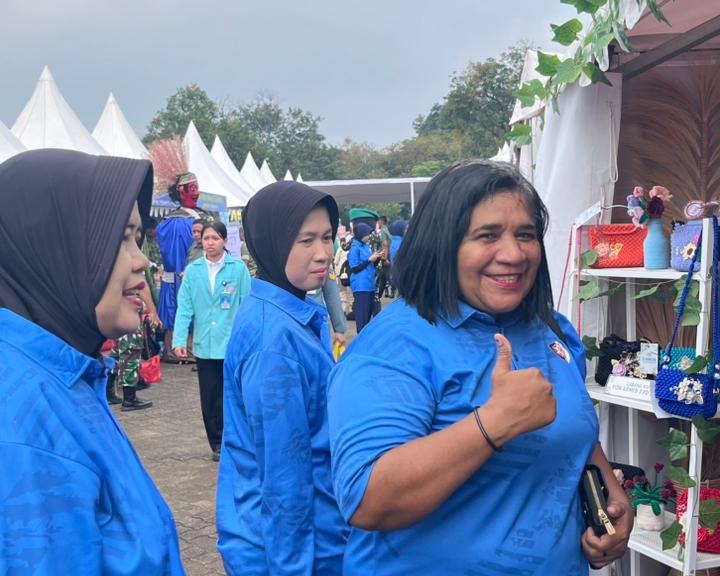 Personel Makodau I Hadiri Bazar Mabes TNI