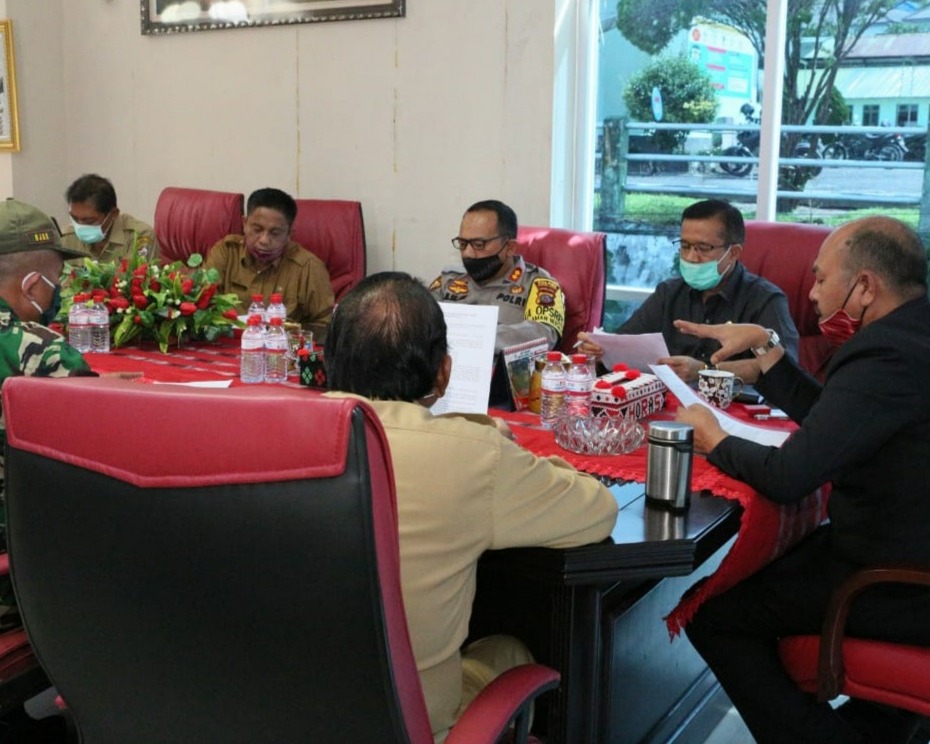 Bupati Taput Bersama Forkopimda Kembali Menetapkan Masa Perpanjangan Masa Tanggap Darurat Hingga 30 Mei 2020