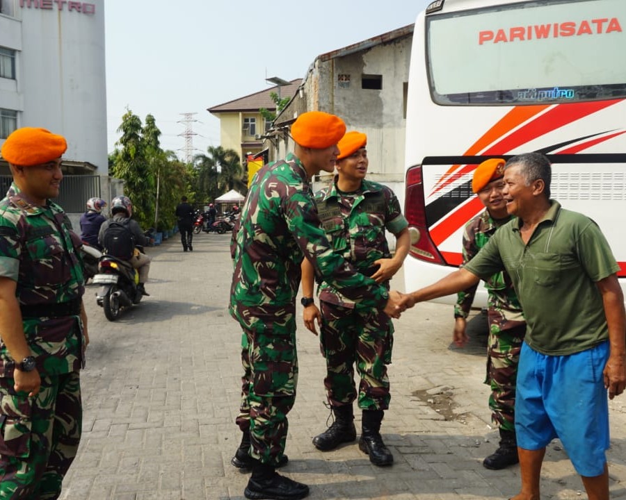 Pasca Kerusuhan, Satgas PAM Yonko 462 Paskhas Laksanakan Komsos Dengan Masyarakat