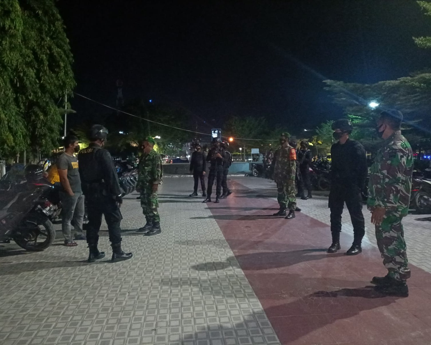 Sinergitas TNI-Polri, Kodim 0301/PBR Laksanakan Patroli Gabungan