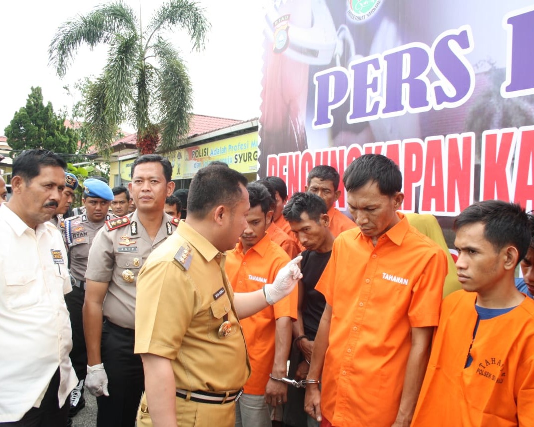 Kapolres Bersama Bupati Kampar, Ekspos Ungkap Kasus Narkoba Sepekan Terakhir di Polres Kampar