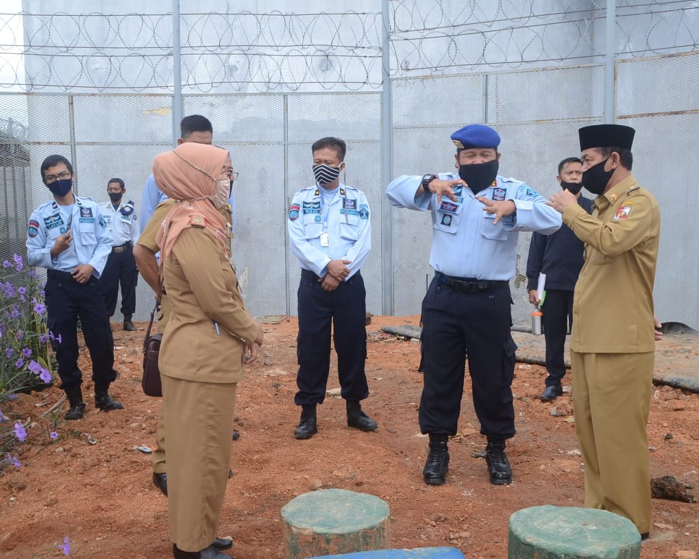 Plt Bupati Lampura Membuka Pelatihan Kemandirian Keterampilan Kerajinan Dari Bahan Fiberglass di Lapas Kelas IIA Kotabumi