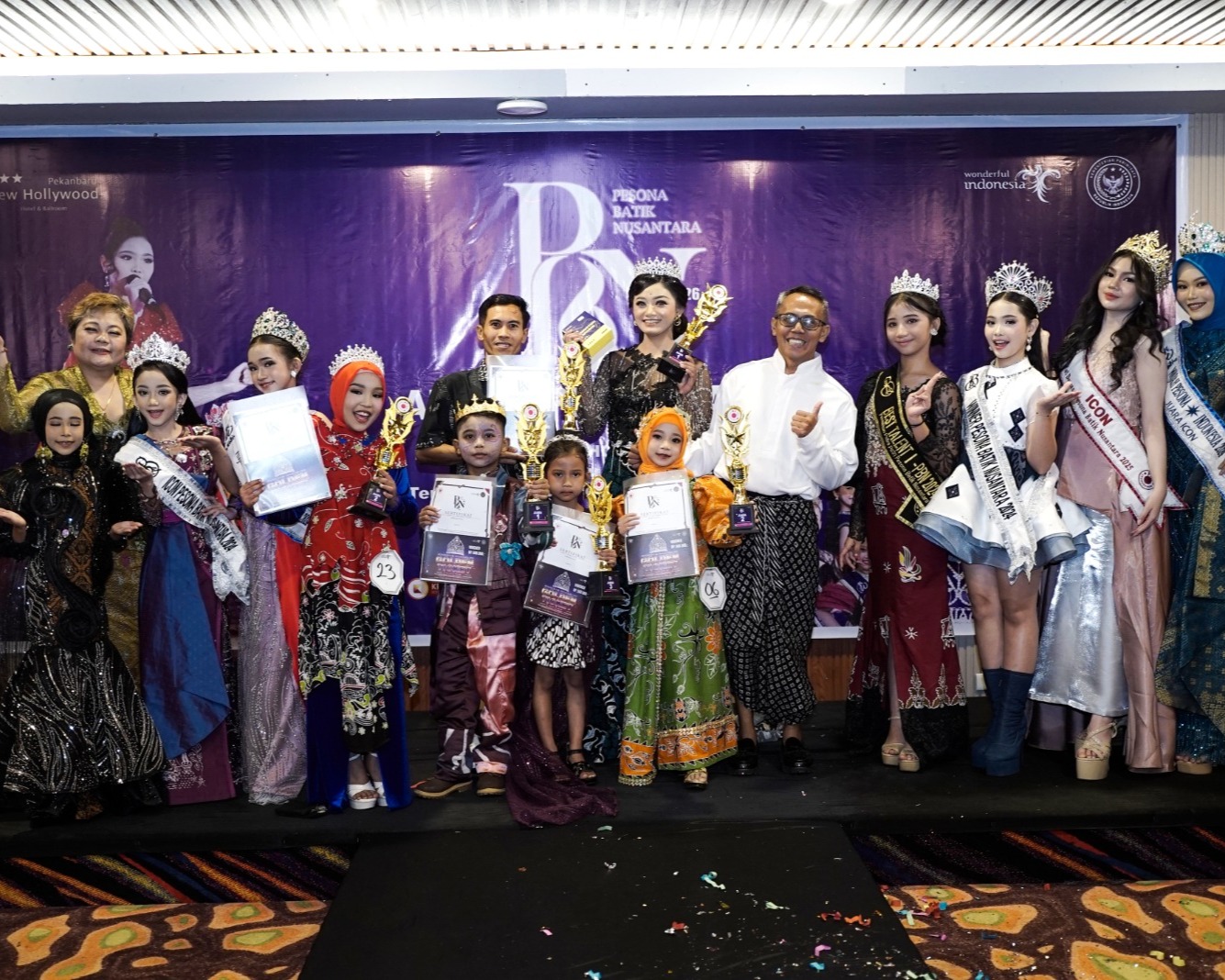 Gemerlap Warisan Budaya: Pesona Batik Nusantara 2026 Guncang Kota Pekanbaru