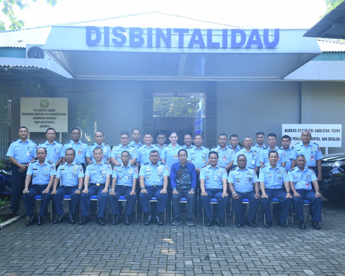 Kadisbintalidau: Keluarga Harmonis, Prajurit AMPUH