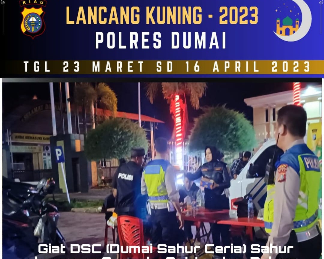 Dumai Sahur Ceria (DSC), Satlantas Polres Dumai Bagikan Puluhan Paket Makanan Siap Santap Bagi Masyarakat Yang Melintas