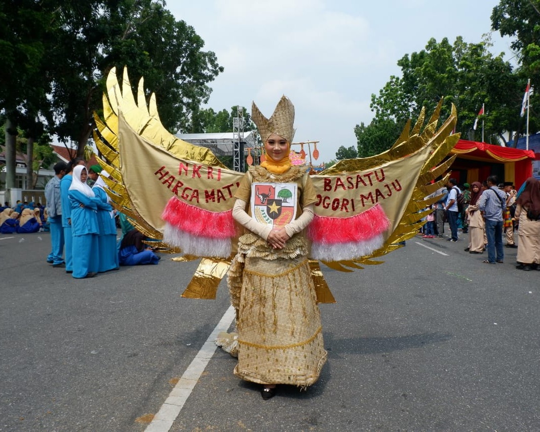 Pemprov Riau Gelar Pawai Karnaval Kebudayaan Dalam Rangka Memperingati Hari Sumpah Pemuda