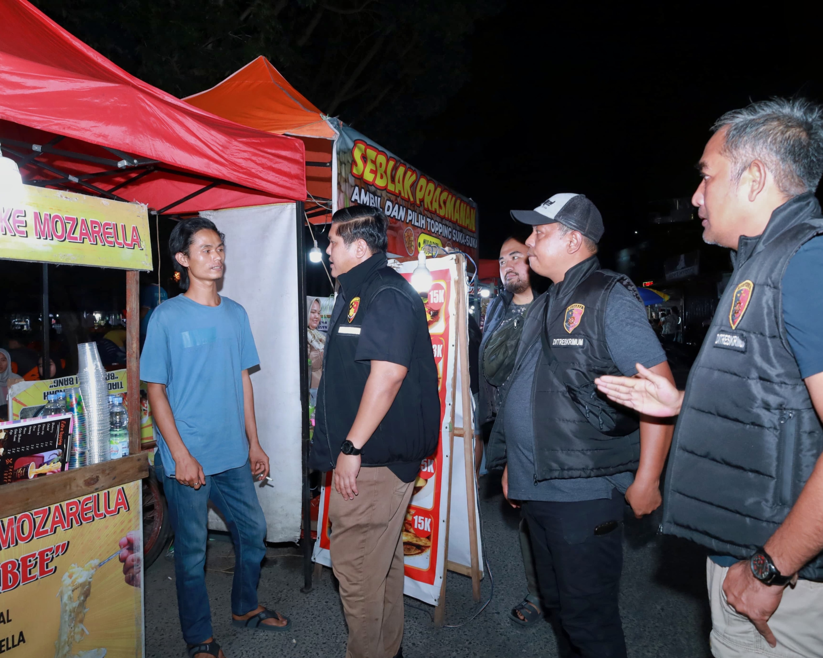 Ditreskrimum Polda Riau Turun Langsung Ke TKP Keributan Antar Pedagang UMKM Jalan Cuk Nyak Dien Kota Pekanbaru Yang Viral Di Sosmed