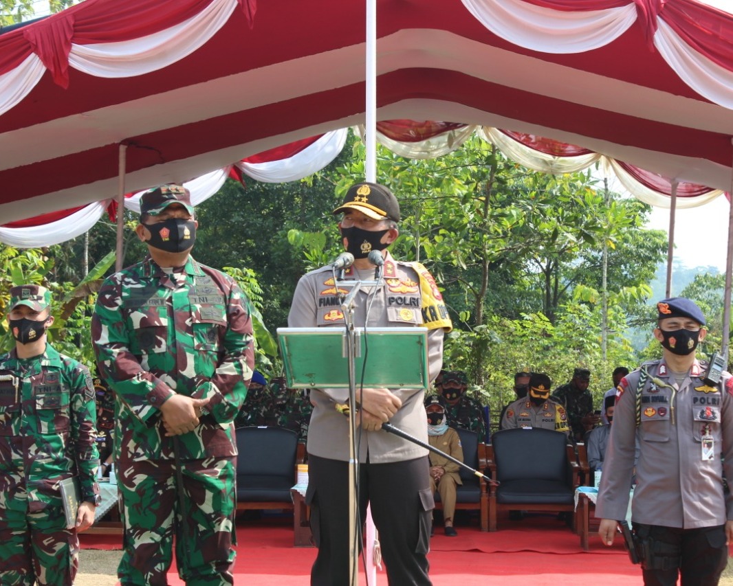 Kapolda Banten Dampingi Pangdam III Siliwangi Buka Kegiatan Karya Bakti Skala Besar Korem 064 Maulana Yusuf