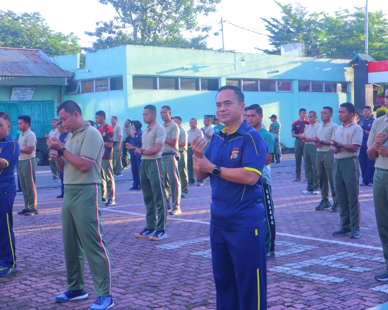 Membangun Sinergitas TNI-Polri, Polresta Gelar Olahraga Bersama Kodim 0301/Pekanbaru