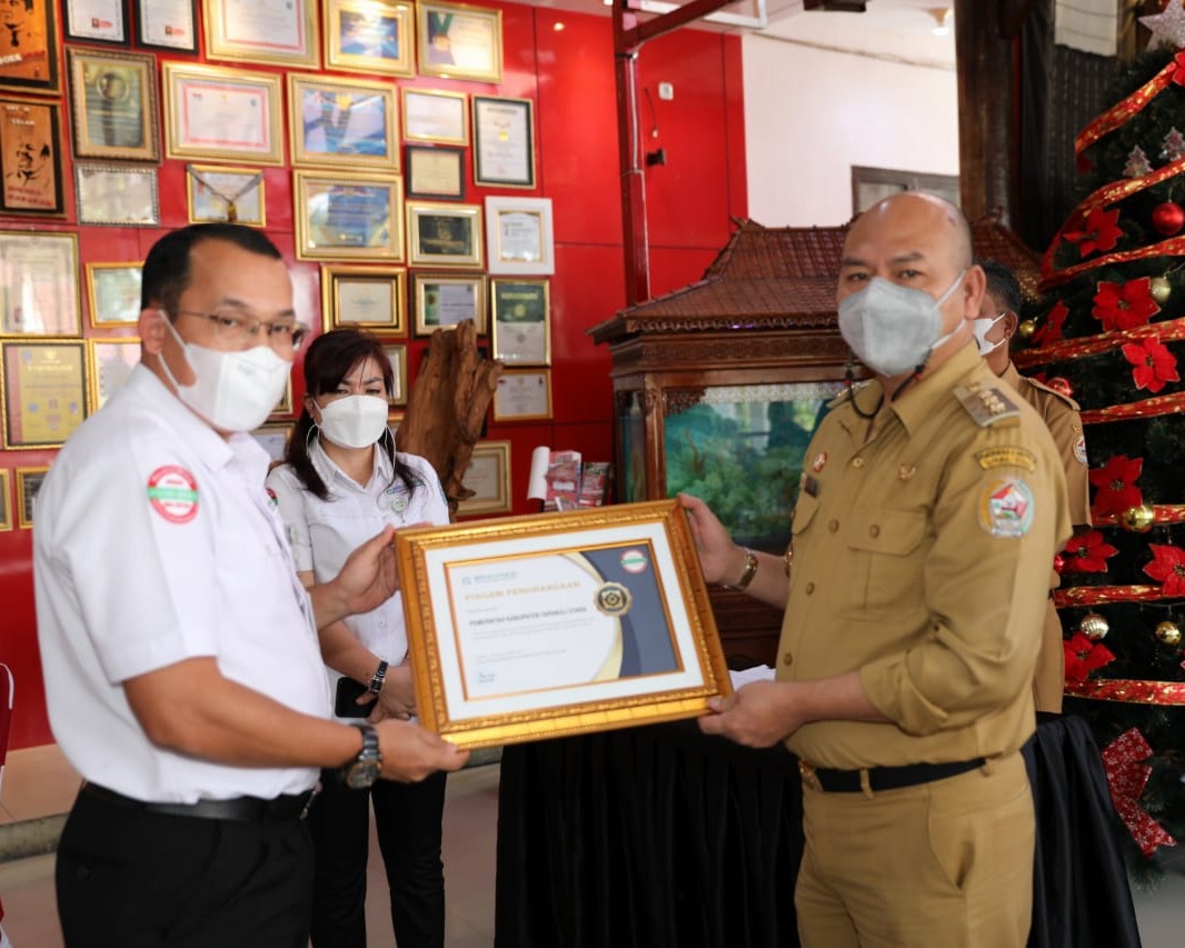 Bupati Taput Tandatangani MoU Tentang Optimalisasi Penyelenggaraan Program JKN-KIS