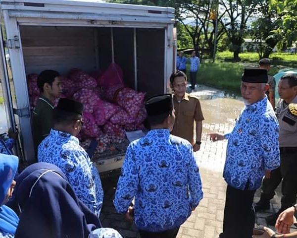 Pemko Padang Gelar Operasi Pasar Bawang Putih 