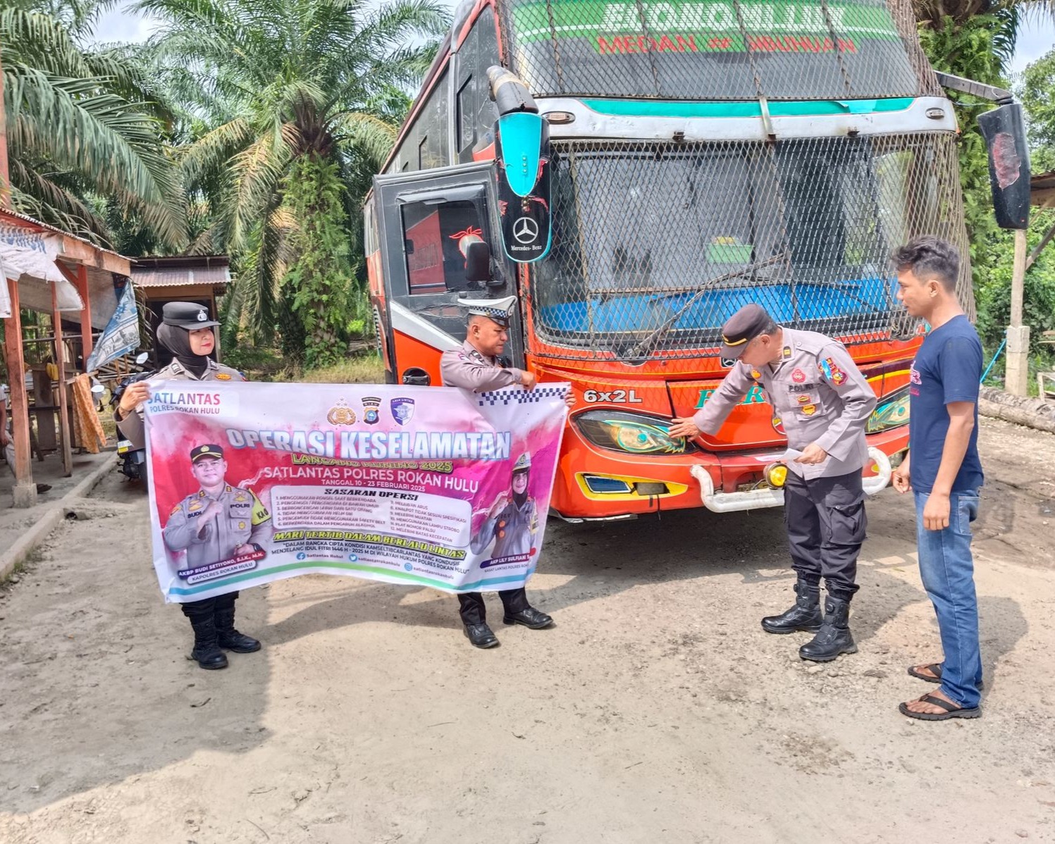 OK-LK25, Satlantas Polres Rohul Gelar Ramp Check, Pastikan Kelayakan Bus Untuk Keselamatan Penumpang