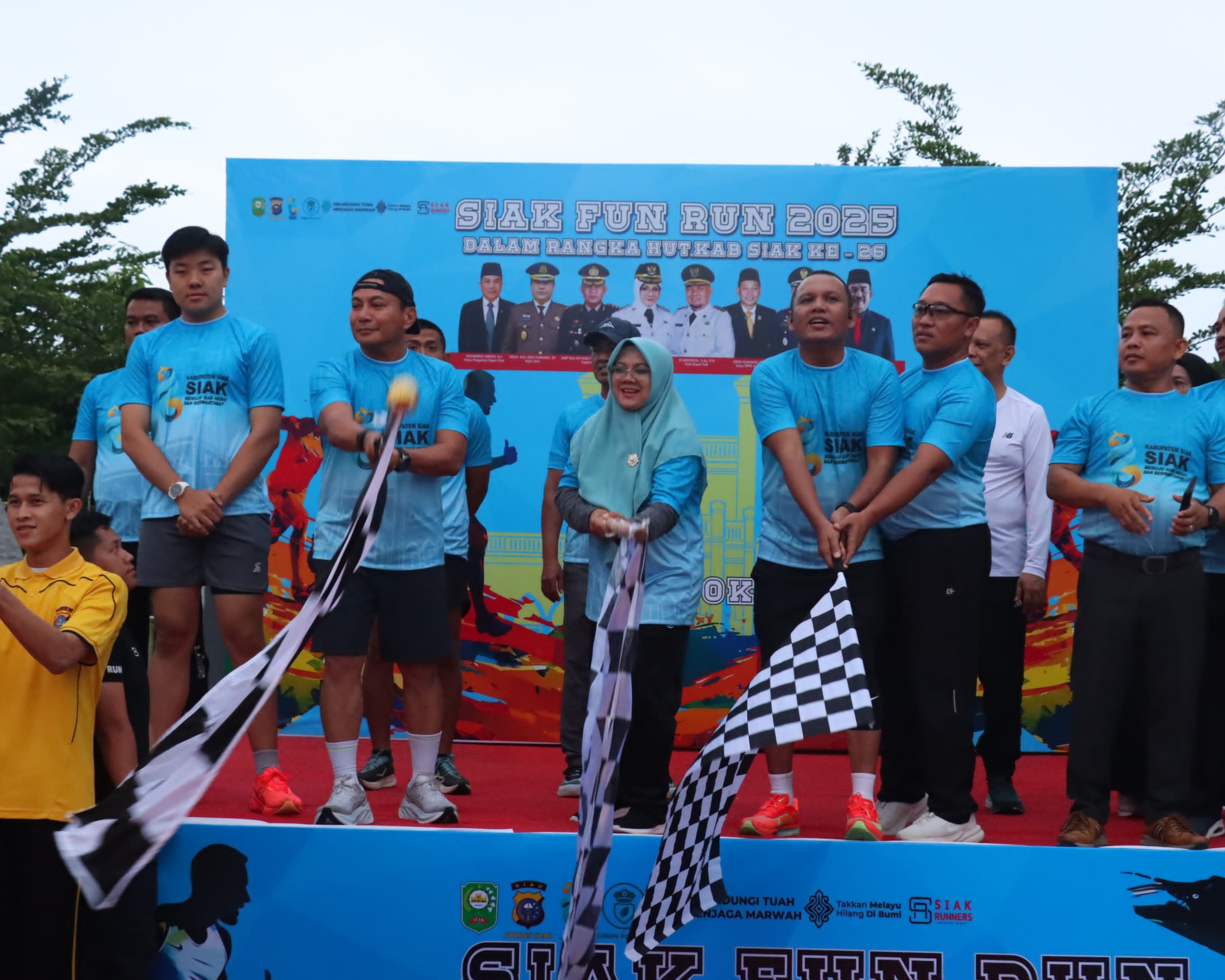 Ribuan Peserta Meriahkan Siak Fun Run 5K Dan 10K, Kapolda Riau Bersama Forkopimda Turut Berlari Rayakan HUT Kabupaten Siak Ke-26