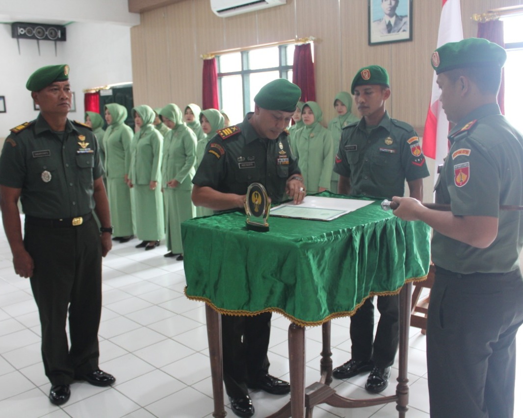 Dandim 0715/Kendal Pimpin Langsung Sertijab Danramil 01/Kota