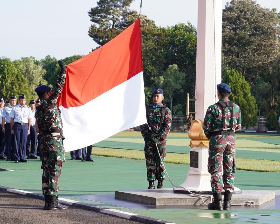 Asintel Kaskodau I Pimpin Upacara Bendera