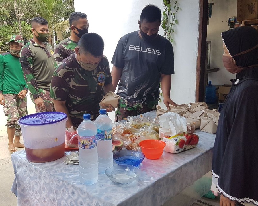 Dalam Kegiatan TMMD Ke-108 Kodim 0301/PBR, Kemanunggalan TNI Bersama Rakyat Terasa Di Tengah - Tengah Masyarakat