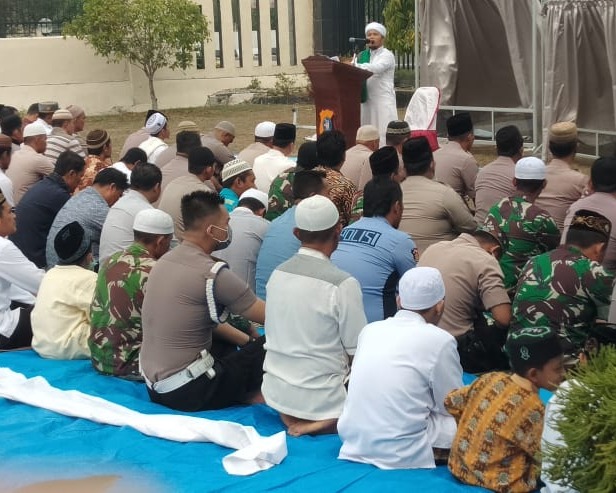 Polres Palangka Raya dan Masyarakat Salat Istisqa