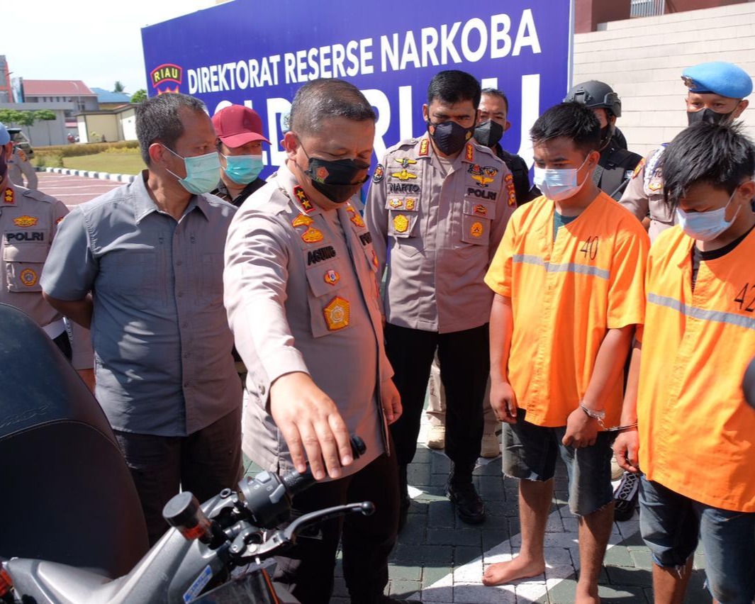 Ringkus Pemasok Narkoba Ke Lubuk Linggau Sebanyak 19 Kg Sabu dan 500 Pil Ektasi, Kapolda: Jajaran Polda Riau Terus Menggelorakan Perang Dalam Melawan Narkoba