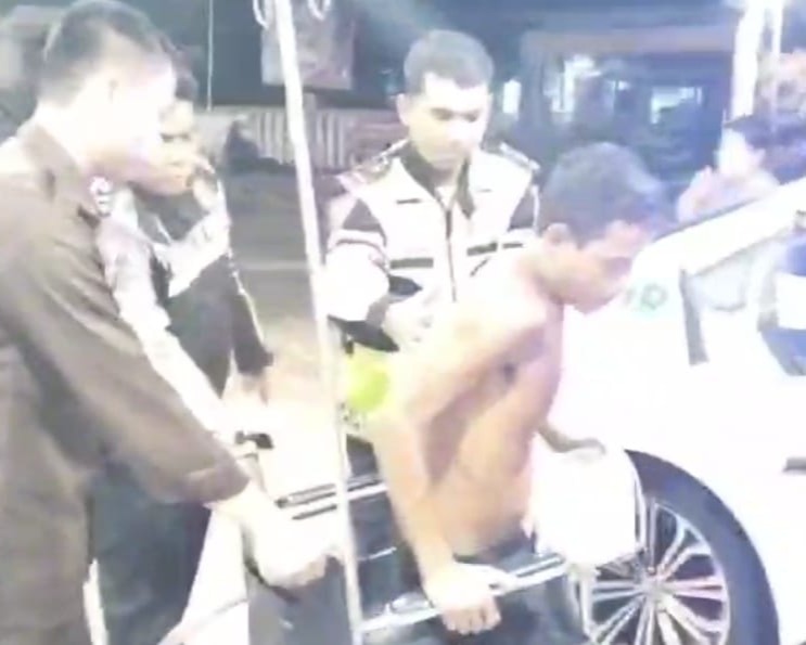 Aksi Humanis Ditlantas Polda Riau Kawal Pengemudi Sakit Menuju Meja Operasi di Tengah Malam