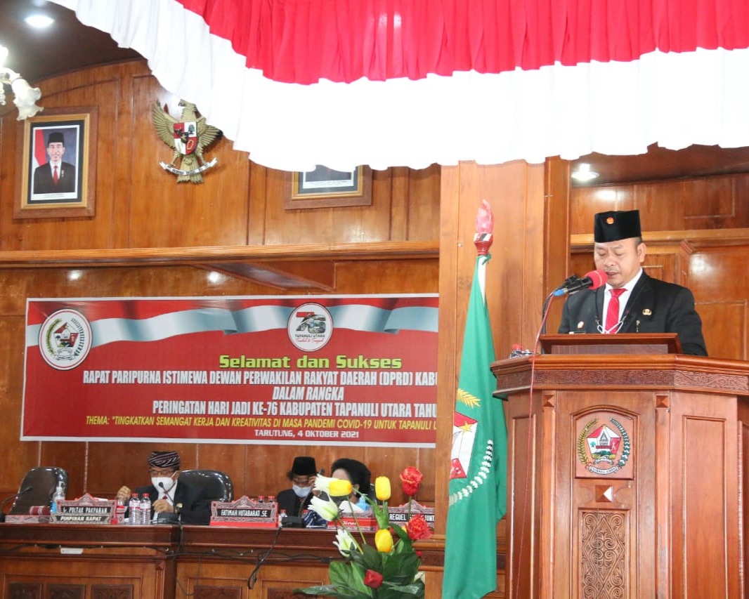 Bupati Taput Hadiri Rapat Paripurna DPRD Dalam Rangka Hari Jadi Kabupaten Tapanuli Utara Ke-76