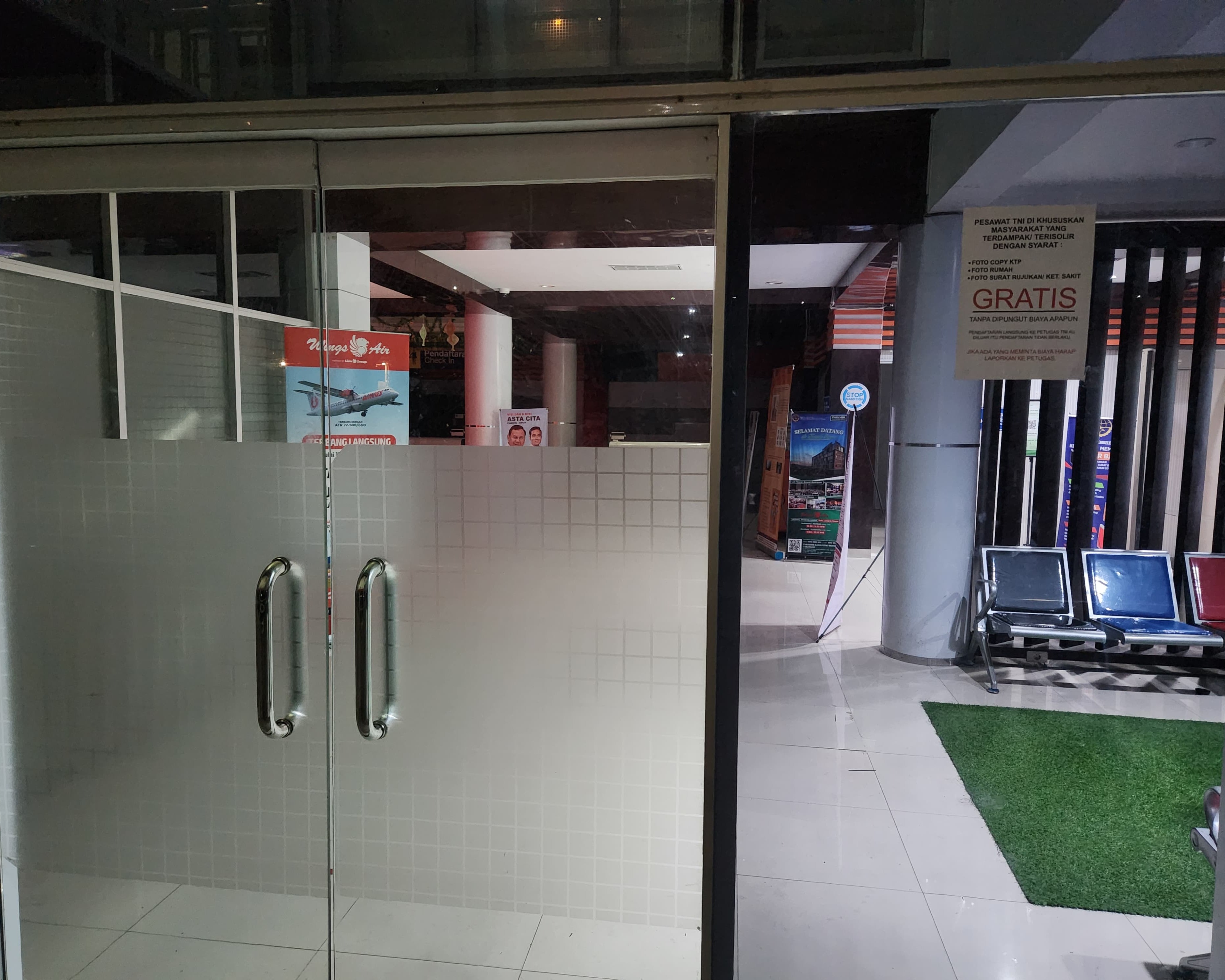 TNI AU Fasilitasi Pesawat Untuk Evakuasi Masyarakat Terdampak Bencana Yang Terisolir, Nakes Dan Orang Sakit