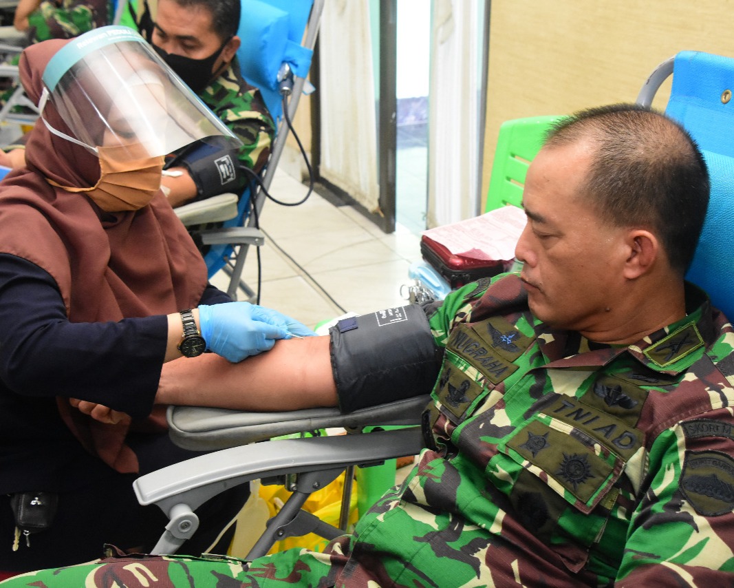 Sambut HUT Ke - 70 Kodam I/Bukit Barisan, Korem 031/Wira Bima Gelar Bakti Sosial Donor Darah