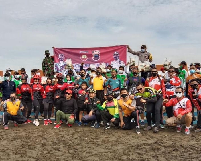 Dandim 0715/Kendal Gelar Gowes Sepeda dan Finis Di Pantai Indah Kemangi