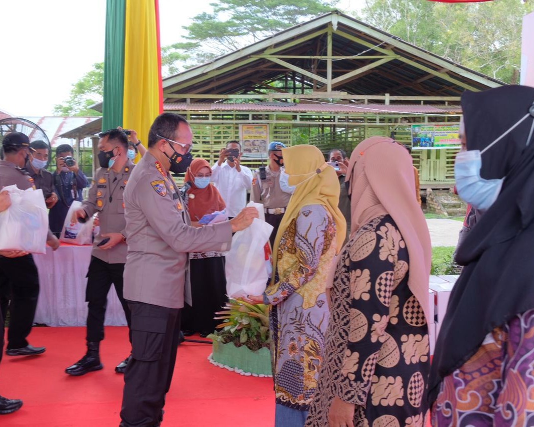 Tinjau Posko PPKM Serta Dialog Dengan Petugas, Kabaharkam Polri: Semua Demi Menyelamatkan Masyarakat