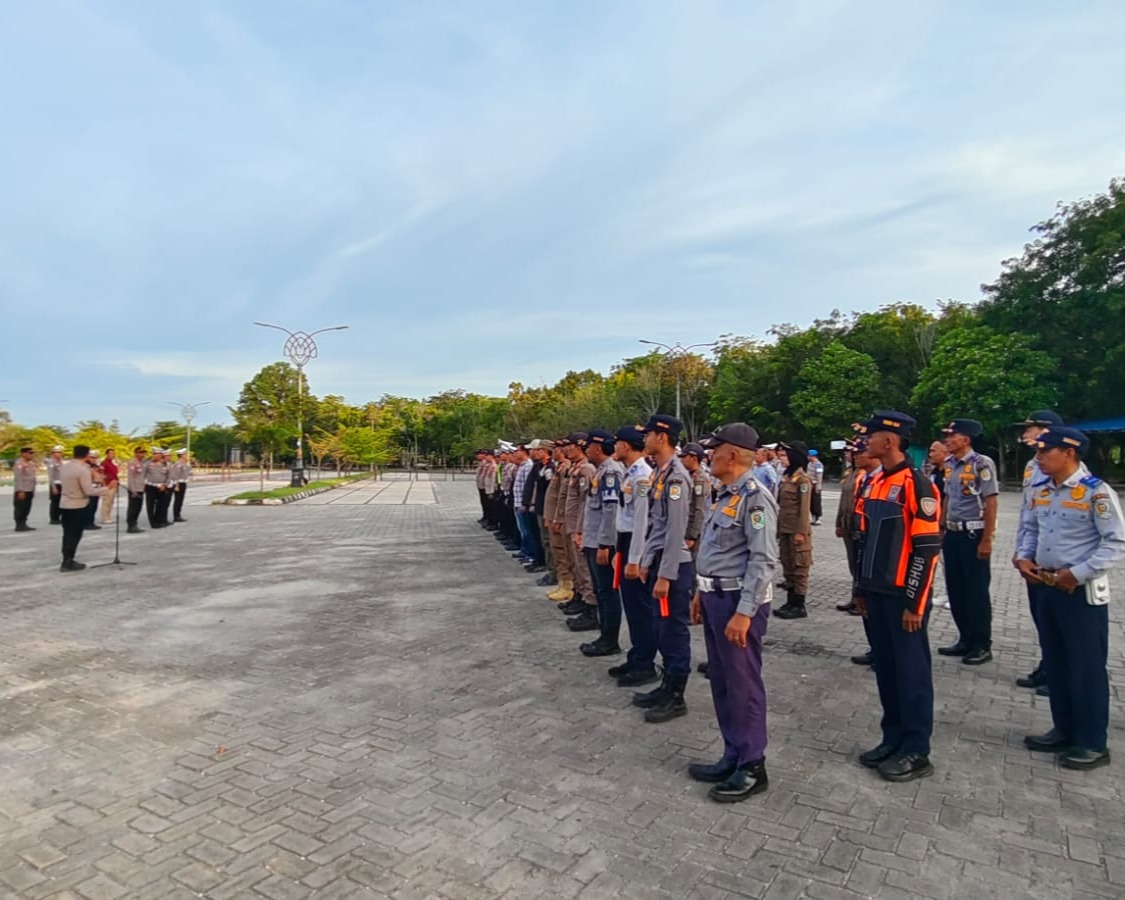 Polres Siak Laksanakan Pengamanan Tabligh Akbar Hari Jadi Siak Ke-26, UAS Sampaikan Pesan Persatuan Umat