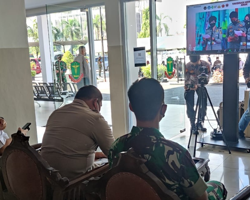 Dandim 0301/PBR Hadiri Launching Vaksinasi Merdeka Anak Usia 6-11 Tahun Secara Virtual di Vaksin Center RS Bhayangkara Polda Riau