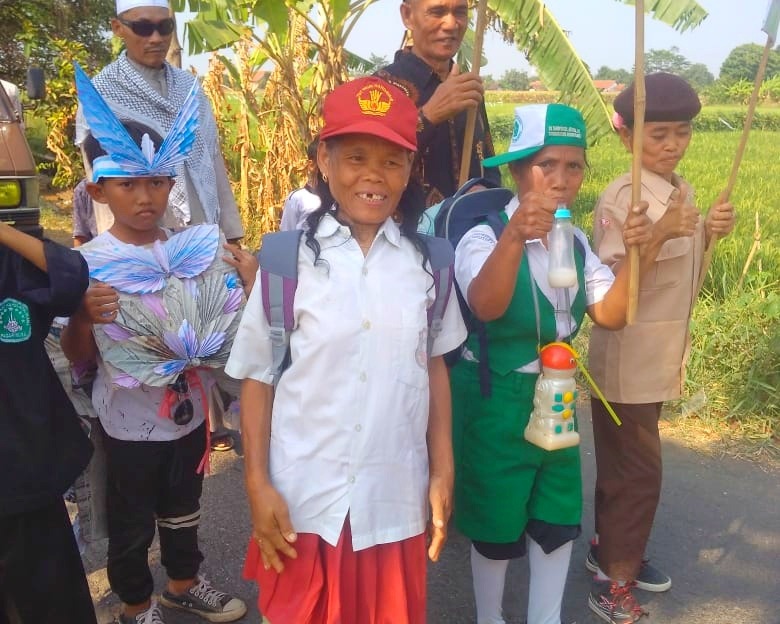 Pawai Karnaval Desa Karanganom Kendal Berlangsung Meriah