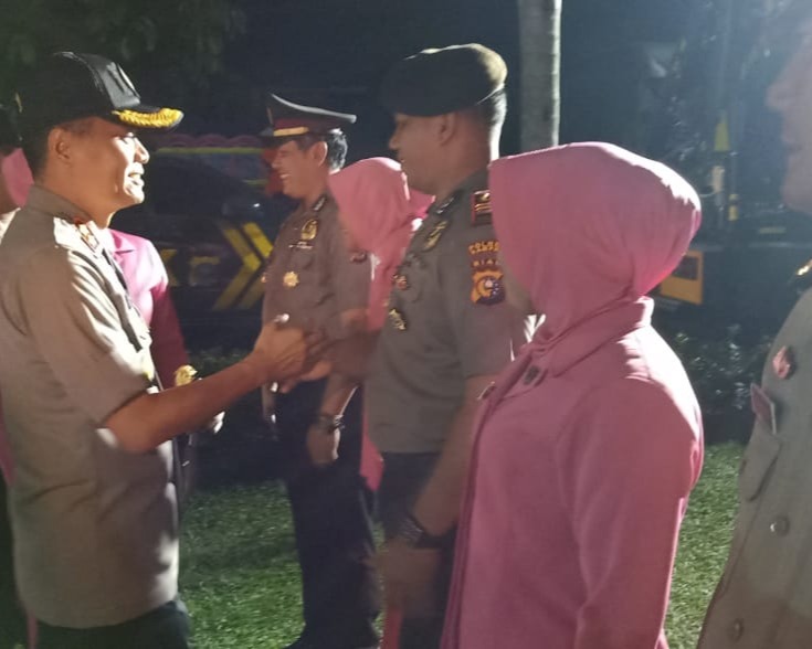 Polres Kampar Gelar Upacara Kenaikan Pangkat 99 Personelnya Pada Malam Tahun Baru 2020