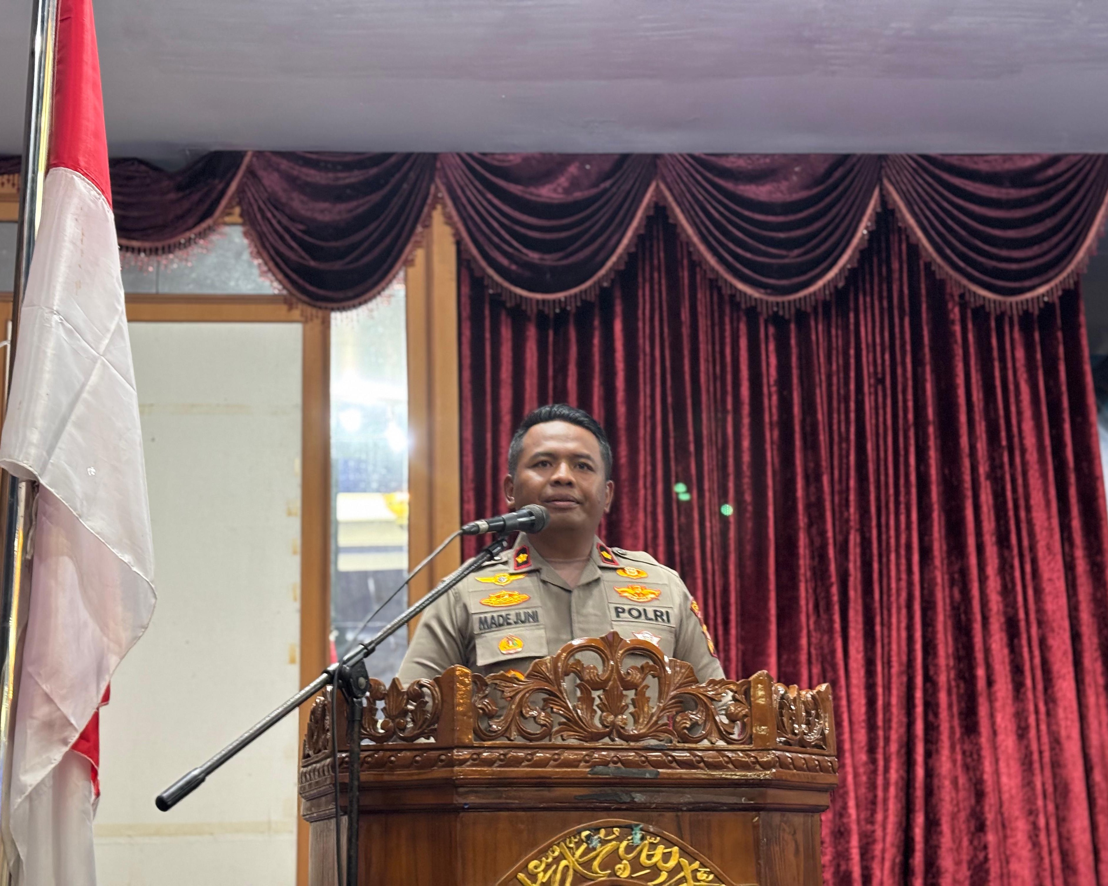 Tingkatkan Profesionalisme, Polres Rokan Hulu Gelar Pelatihan Public Speaking untuk Personel