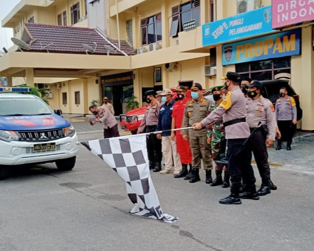 Dalam Rangka Penanganan dan Pencegahan Karhutla, Kapolresta Pekanbaru Pimpin Apel Gelar Peralatan dan Patroli Terpadu