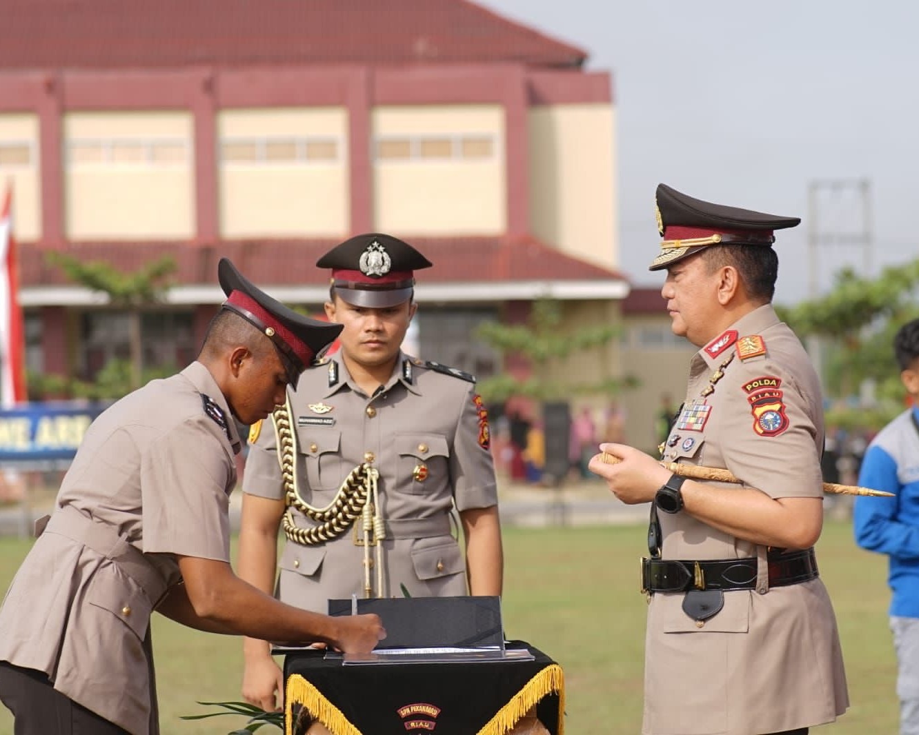 Lantik 191 Bintara Polri, Kapolda Riau Irjen Pol M Iqbal: Jadilah Polisi Rela Berkorban Demi Masyarakat