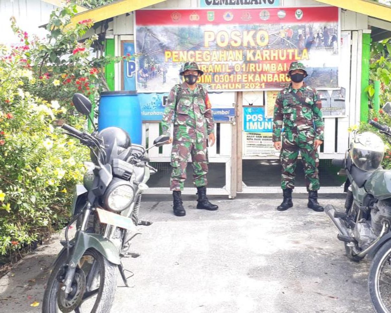 Babinsa Kodim 0301/PBR Gelar Sosialisasi dan Patroli Pengawasan Wilayah Dari Karhutla