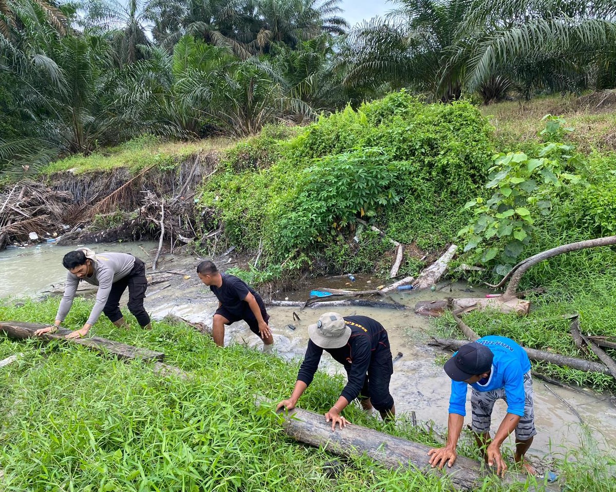 39 Jembatan Desa Rampung Dibangun, Kapolda Riau: Ini Wujud Nyata Pengabdian Polri Untuk Masyarakat