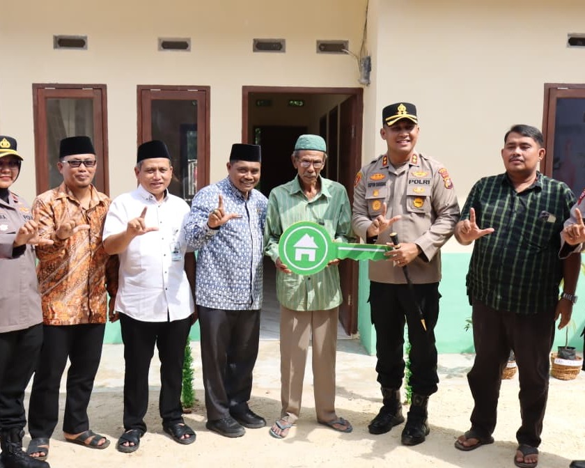 Program Siak Peduli, Kapolres Resmikan Rumah Layak Huni di Dayun
