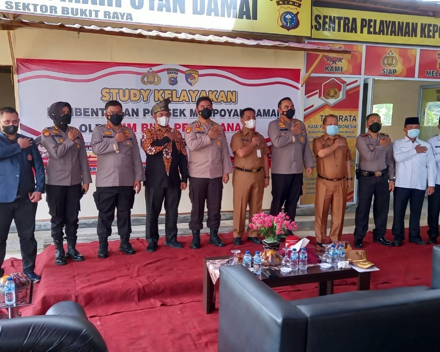 Kapolresta Pekanbaru Hadiri Study Kelayakan Pembentukan Polsek Marpoyan Damai Oleh Tim Biro Perencanaan Polda Riau Serta Peninjauan Lokasi Pembangunan