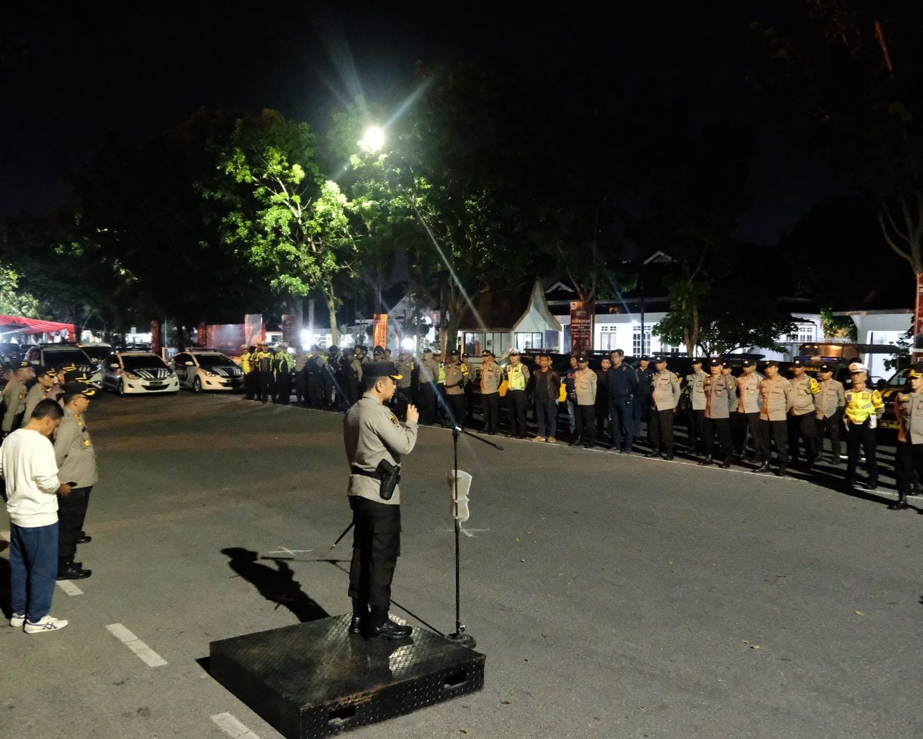 Ciptakan Kamtibmas Yang Aman, Polresta Pekanbaru Gelar Blue Light Patrol