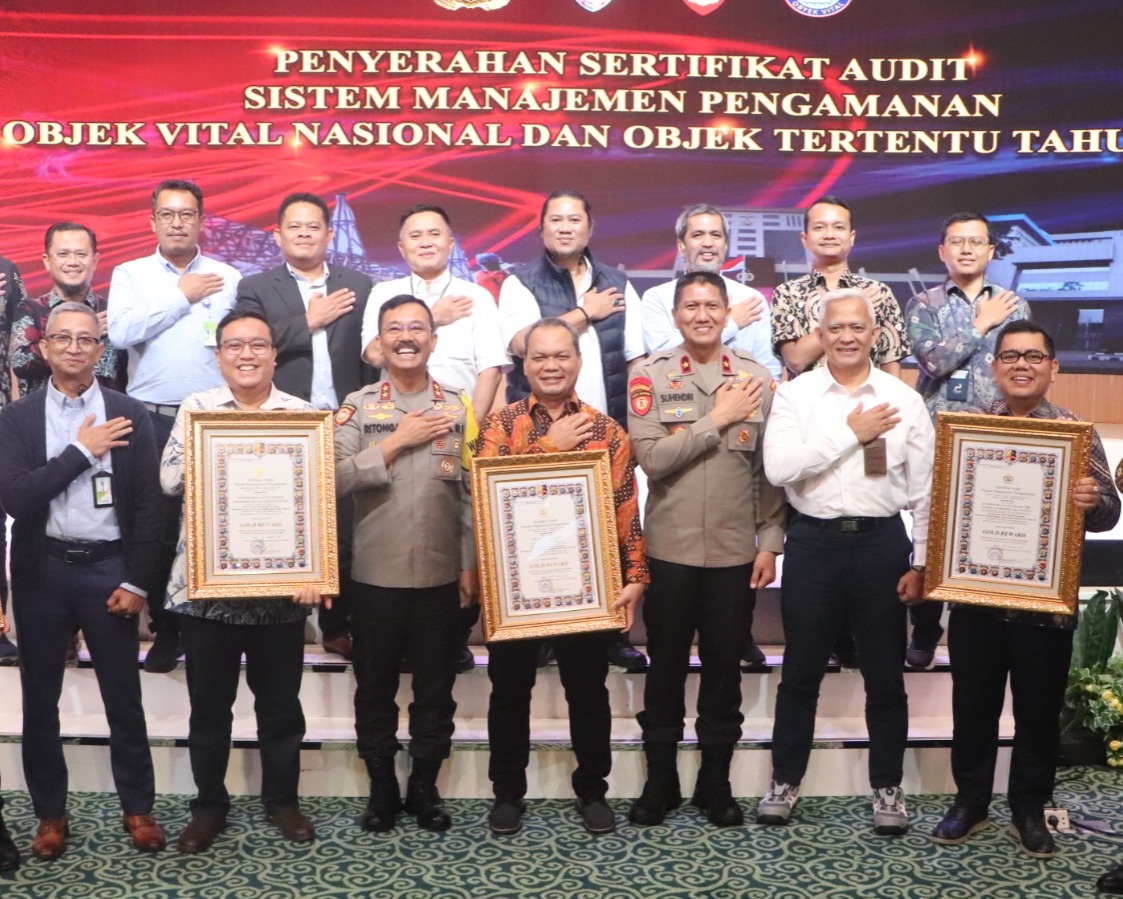 15 Objek Vital Nasional, Menerima Sertifikat Audit Sistem Manajemen Pengamanan Obvitnas dan Obter Tahun 2024