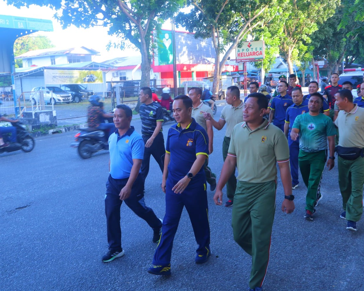 Membangun Sinergitas TNI-Polri, Polresta Gelar Olahraga Bersama Kodim 0301/Pekanbaru