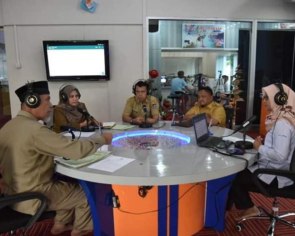 Live di RRI Wako Mahyeldi: Himbau dan Mengantisipasi Terjangkitnya Covid-19 Warga Padang