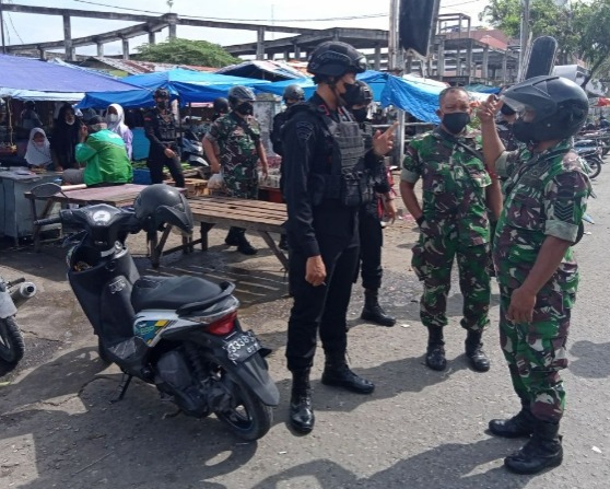 Kodim 0301/PBR Gelar Patroli Gabungan Penerapan Prokes Gunakan Sepeda Motor