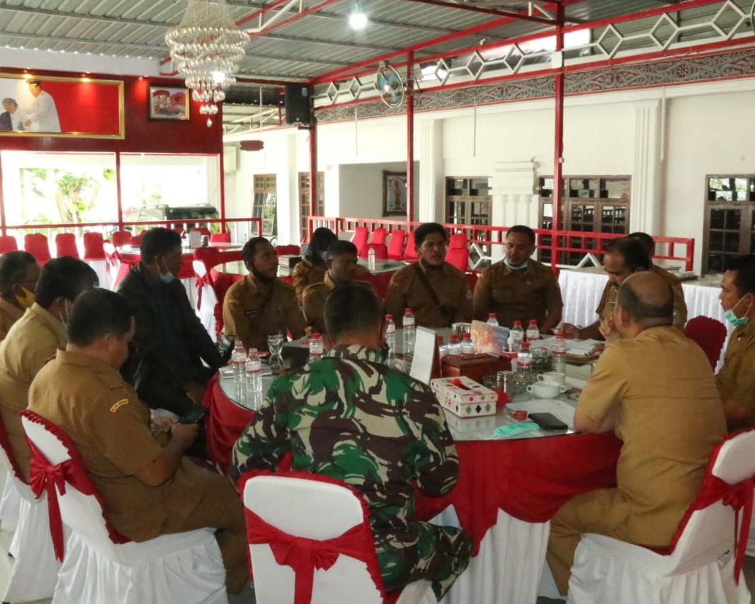 Bupati Taput Lakukan Bincang Langsung Sisir Kondisi Desa - Desa di Garoga dan Parmonangan Yang Belum Tersentuh
