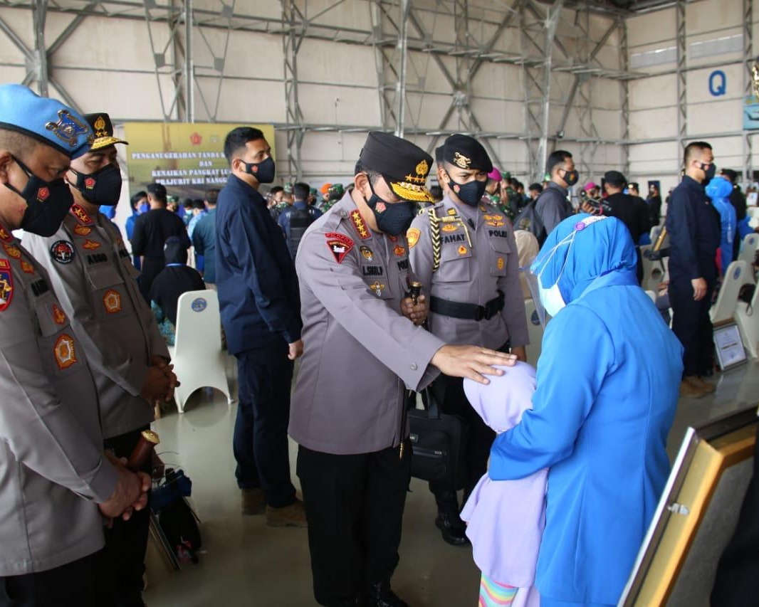 Kapolri Tawarkan Anak Prajurit Awak KRI Nanggala 402 Jadi Polisi